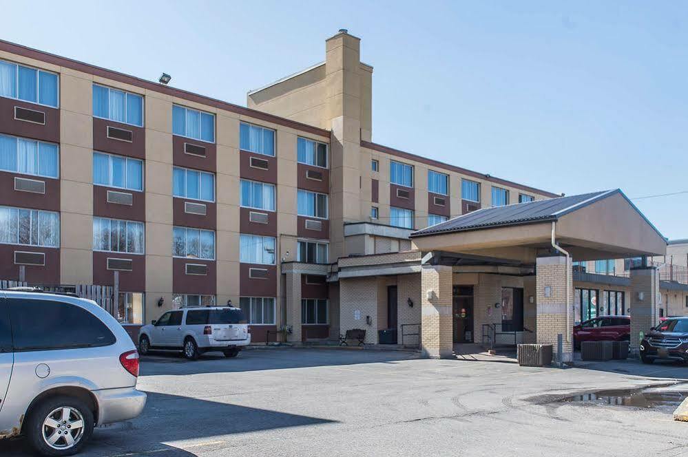 Ramada Plaza by Wyndham Montreal Montréal Exterior foto